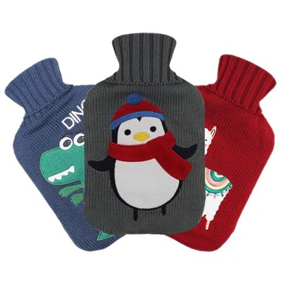 Coperture lavorate a maglia della borsa dell'acqua calda per il campione